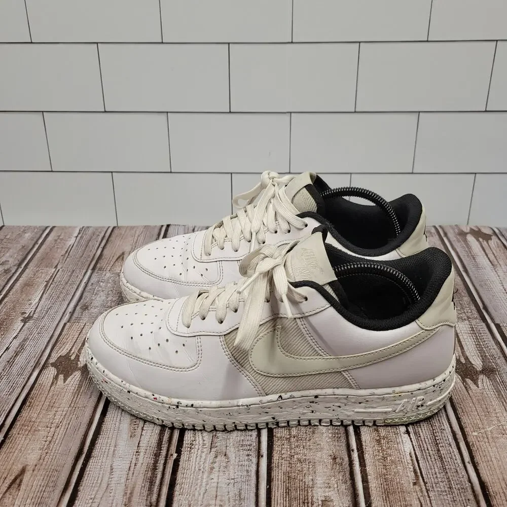 Nike White Cream Low-Top Athletic Sneakers
